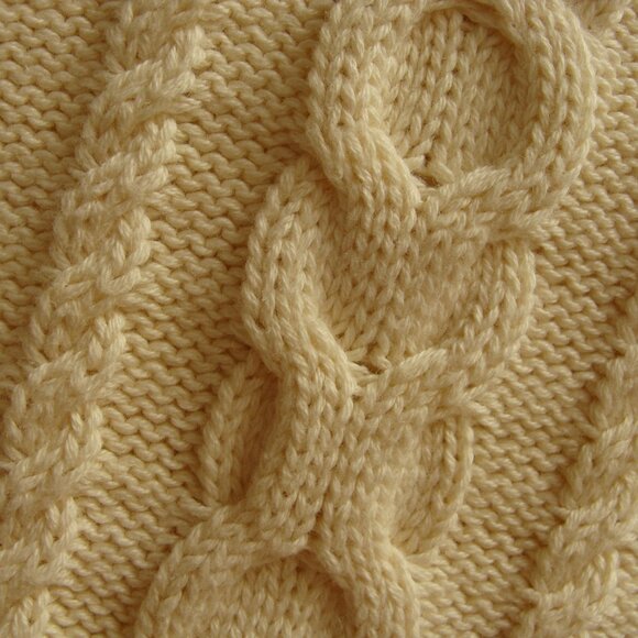 Vintage LL BEAN Buttercream Beige Long Sleeve CABLE Knit THICK SWEATER Sz LARGE - Picture 3 of 8